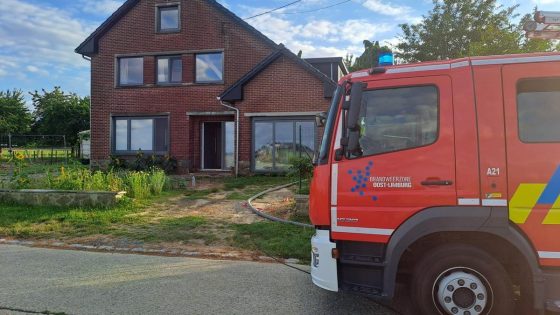 Bewoner loopt brandwonden op bij brand in kelder in Riemst