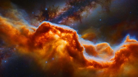 Illustration of a colossal molecular cloud in the Milky Way weighing as much as 160,000 suns.