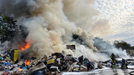 Treinverkeer tussen Brussel en Gent hervat na brand in afvalverwerkend bedrijf in Anderlecht