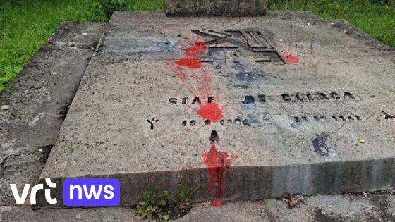 Praalgraf van Vlaams nationalist en collaborateur Staf De Clercq besmeurd met rode verf in Gooik