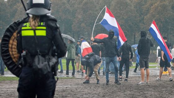 Eerste verdachten Malieveld-rellen dinsdag al voor de rechter