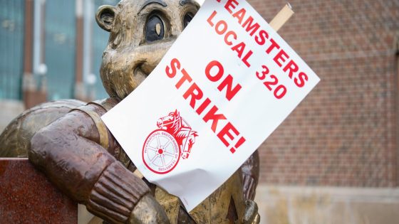 Farm Aid on as University of Minnesota, Teamsters reach deal to end strike
