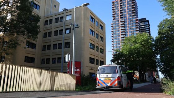 Man gewond aan been bij steekpartij op Bullewijkpad
