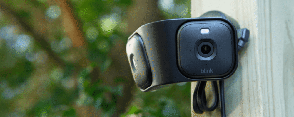 Amazon sticks two cameras together for the 180-degree Blink Arc