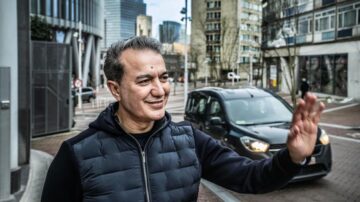 Emir Kir moet bijsturen om begroting Sint-Joost te redden: ‘Gratis bestaat niet meer’