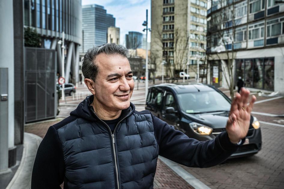 Emir Kir moet begroting Sint-Joost bijsturen; gemeente heeft 45 miljoen euro schulden.