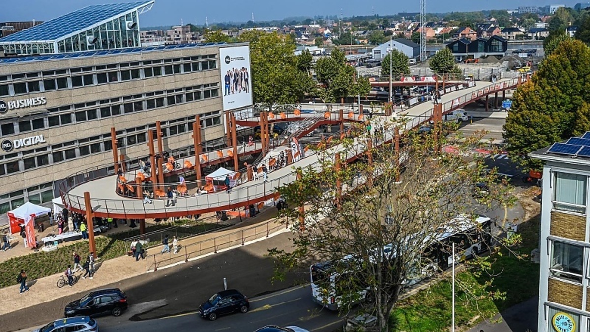 Nieuwe fiets- en voetgangersbrug bij Elfde Liniestraat heeft een naam: Campusbrug